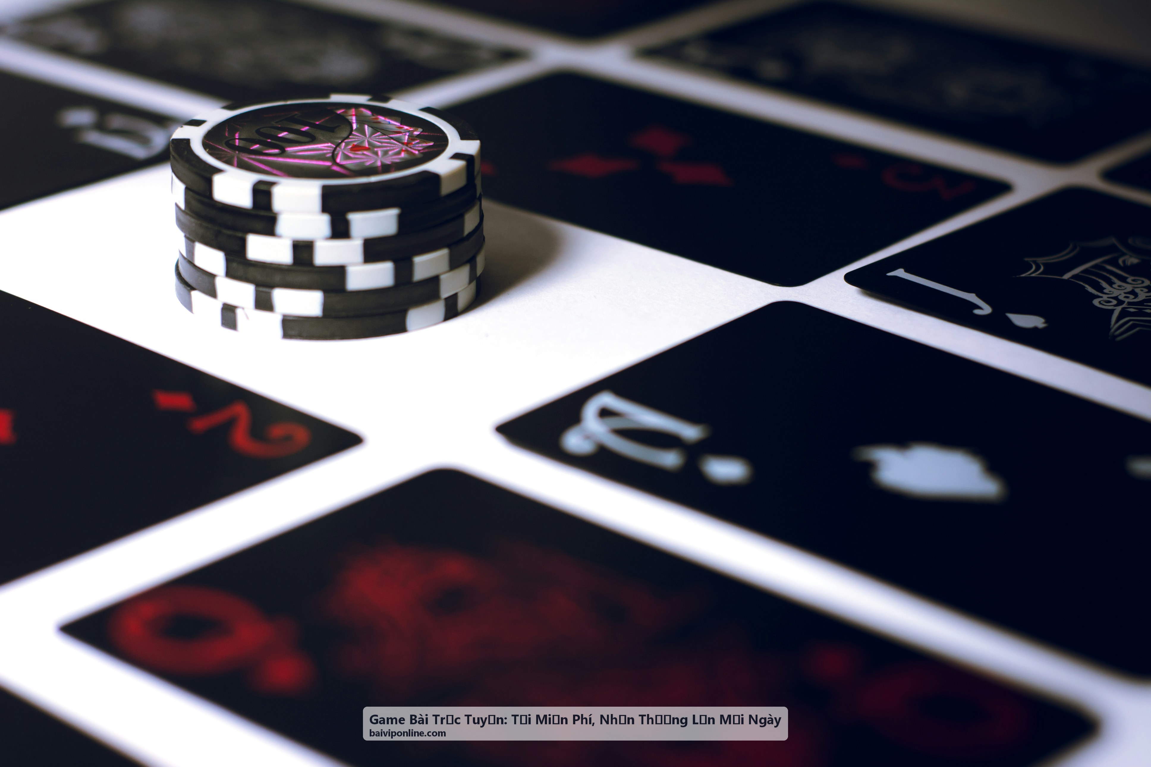 Khuyến mãi thưởng lớn mỗi ngày Game Bài Trực Tuyến tải miễn phí